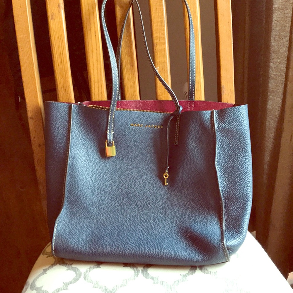 Marc Jacobs tote bag. Used Vety good condition.